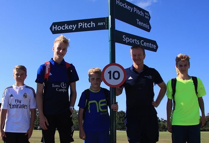Hockey Pitch Straßenschild